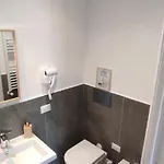בית הארחה Roof *