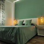 Roof בית הארחה פלרמו