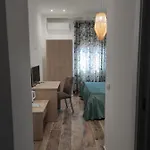 Roof פלרמו